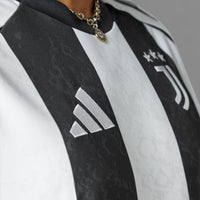 Juventus 24/25 Home Football Shirt